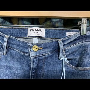FRAME Le Skinny de Jeanne maje sz 32